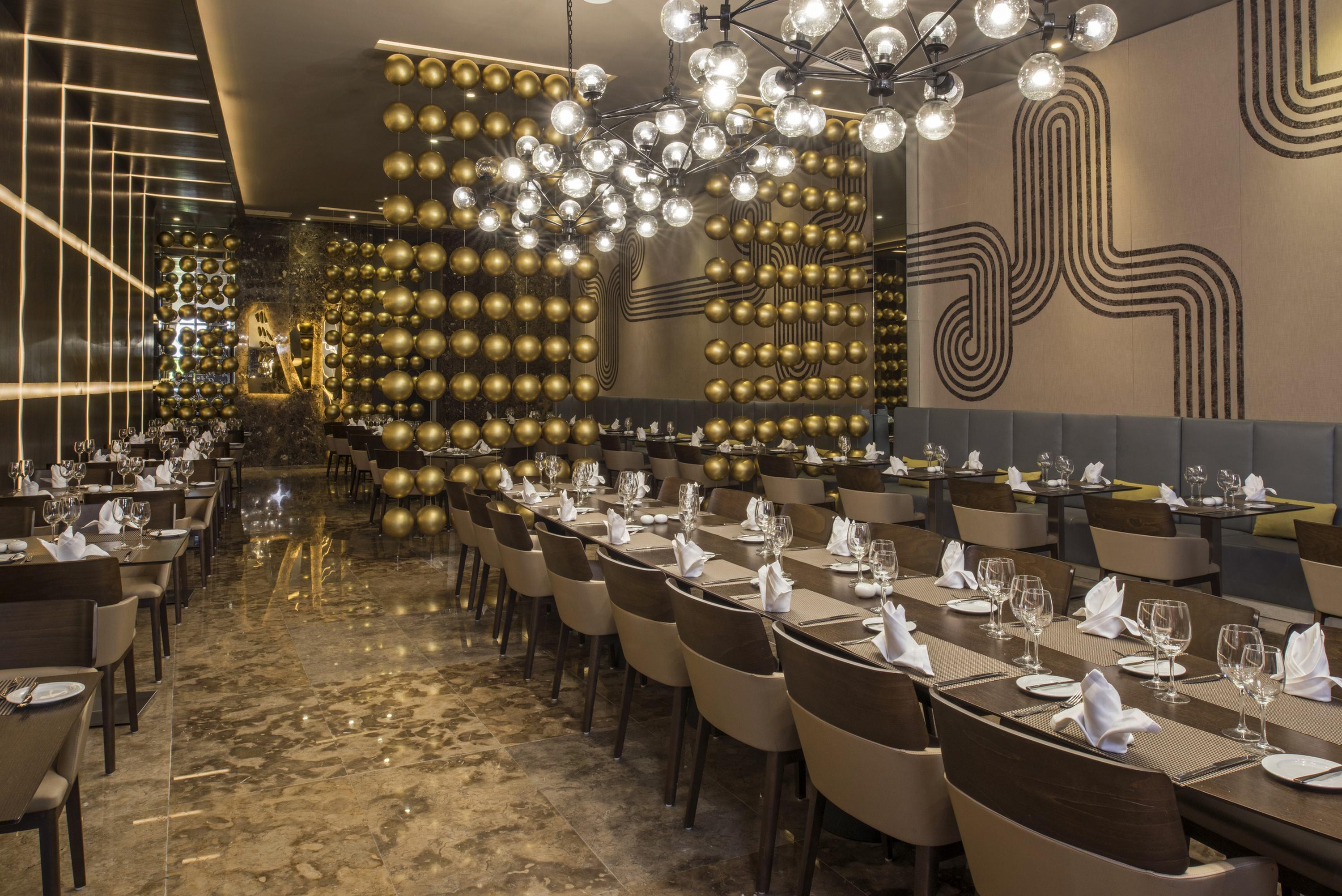 Platinum Yucatan Princess Adults Only Playa del Carmen Dış mekan fotoğraf Interior of the restaurant