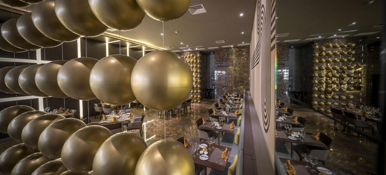 Platinum Yucatan Princess Adults Only Playa del Carmen Dış mekan fotoğraf The restaurant