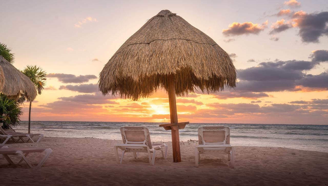 Platinum Yucatan Princess Adults Only Playa del Carmen Dış mekan fotoğraf Sunset at the beach